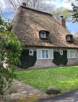 PURNHAGEN-IMMOBILIEN - Bremen-St.Magnus - Exklusives 1-Familienhaus unter Reet in bester Wohnlage - Bremen