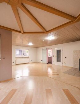 2 Häuser - 1 Chance Zusammenhängende Doppelhaushälfte und Zweiparteienhaus - Eußenheim