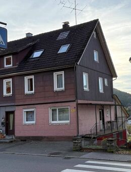 Preiswerte Doppelhaushälfte mit Potenzial in Glatten - Glatten