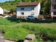 Ein- bzw. Zweifamilienhaus in ruhiger, naturnaher Wohnlage! - Elfershausen