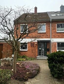 5-Zi.-Reihenendhaus mit schönem Garten und fünf Garagen in Lübeck-St. Lorenz-Nord (Musikerviertel) - Lübeck