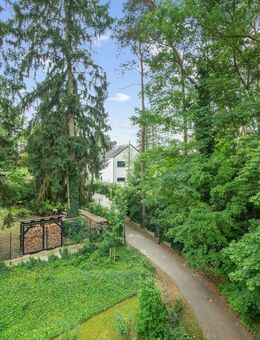 Ein Zuhause an den Moorwiesen: Ruhige 2-Zimmer-Dachgeschoss-Wohnung in Bad Saarow - Bad Saarow