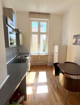 Preisänderung ! - Stadtwohnung im Gartenhaus- frei zum Selbstbezug nahe Schloß Charlottenburg - Berlin