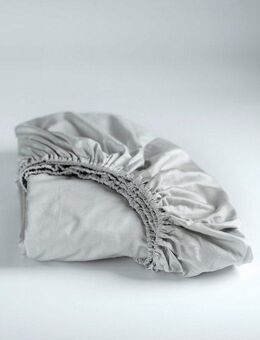 Cinderella Spannbettlaken Sundays für 35 cm Höhe, Satin, Gummizug: rundum, (1 Stück), OEKO-TEX®-zertifiziert