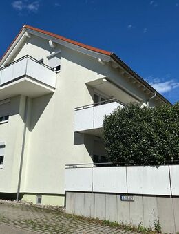 Sehr gepflegte 3,5-Zimmerwohnung mit großem Südbalkon in bevorzugter, zentrumsnaher Lage - Filderstadt