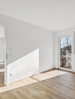 Endlich Eigentum - 3-Zimmer-Wohnung mit Süd-West-Balkon und Tageslichtbad - Burglengenfeld
