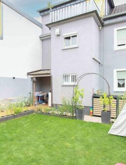 Hockenheim-Highlight - Modernisiertes Zweifamilienhaus mit Charme und Platz - Hockenheim