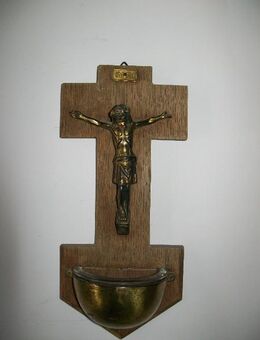 Altes Weihwasserbecken mit Messing Jesus, Glaseinsatz - Büdelsdorf