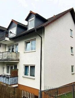 Hermann Immobilien: Schöne Dachgeschoss-Wohnung in ruhiger Lage von Nidderau-Ostheim! - Nidderau