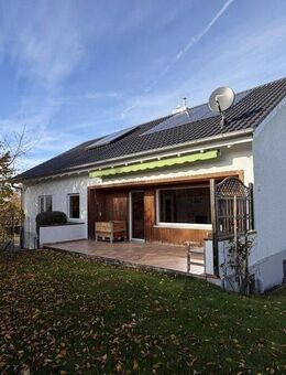 Einfamilienhaus mit Wohnen im Souterrain und großem Garten - Buxheim (Regierungsbezirk Oberbayern)