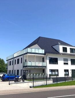 GROSSE 4 ZKB WOHNUNG IN BÖCKELS MIT BALKON UND MODERNEM KOMFORT... - Petersberg (Hessen)