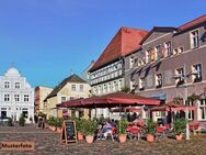 Gaststättengebäude, Garage + provisionsfrei + - Schleid (Rheinland-Pfalz)