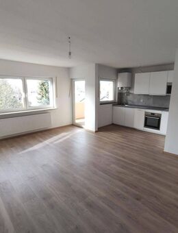 Frisch saniert, top ausgestattet: 1-Zimmer-Wohnung mit Balkon in Waldram (Wolfratshausen) - Wolfratshausen