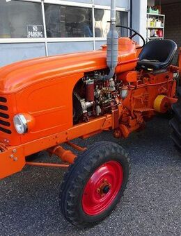 OLDTIMERTRAKTOR RENAULT D30 1959 - Frauenfeld