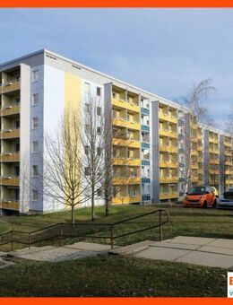 Sofort einziehen und wohlfühlen! Frisch saniert // Bad mit Wanne // Balkon // Aufzug! - Gera