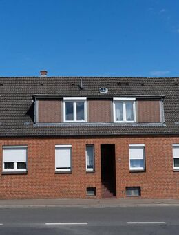 Mehrfamilienhaus mit 6 Wohneinheiten & großem Baugrundstück in zentraler Lage von Lauenburg - Lauenburg (Elbe)
