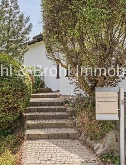 Großzügiges EFH in guter Lage - provisionsfrei für den Käufer - - Fränkisch-Crumbach