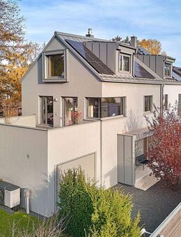 Hochwertiges Design-Domizil mit luxuriöser Ausstattung, Wärmepumpe und PV von 2021 - München