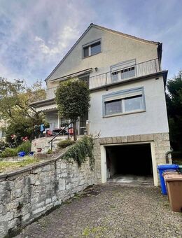 Charmantes Mehrfamilienhaus mit Ausbaureserve in Gerbrunn! - Gerbrunn