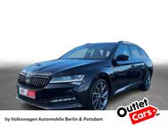 Skoda Superb, 2.0 TSI Combi Sportline CANTON OUTLET, Jahr 2021 - Berlin