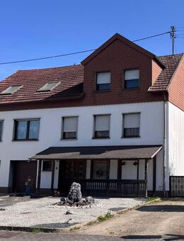 Großzügig Platz für wohnen, arbeiten, werkeln - Nalbach