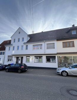 Modernisiertes 3-Familienhaus mit separaten Eingängen in ruhiger Lage von Winterlingen - Winterlingen
