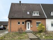 Sanierungsbedürftige Doppelhaushälfte in ruhiger Lage von Bergheim-Oberaußem - Bergheim (Nordrhein-Westfalen)
