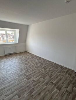 Ideal für junge Familien! 3-Zimmer-Dachgeschosswohnung mit Balkon! - Halberstadt