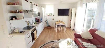 **Charmante 3-Zimmer-Wohnung mit Balkon in einer Anlage für betreutes Wohnen zentral gelegen**