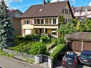 Bezauberndes Mehrfamilienhaus mit freiwerdender OG Wohnung in guter Wohngegend in KN-Fürstenberg - Konstanz