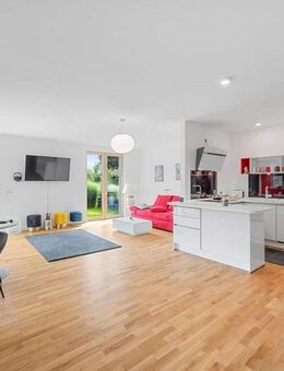 Exklusive 2-Zimmer Wohnung plus Ankleidezimmer, Garten und Garage - eine Wertanlage - Tuntenhausen