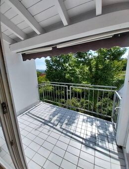 Helle 3,5 Zimmerwohnung mit Galerie in ruhiger Lage von Aach zu verkaufen - Aach (Baden-Württemberg)
