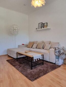 DACHGESCHOSSWOHNUNG - NEUE KÜCHE - MÖBLIERT - AB FEBRUAR - Herne