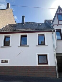 Top-Gelegenheit!Gemütliches Einfamilienhaus mit schönen Gartengrundstück in Kirn zu verkaufen - Kirn