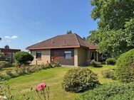 Beucha: 10 Minuten zu Fuß am Badesee. Bungalow mit Nebengebäude, Garage, Carport - Brandis