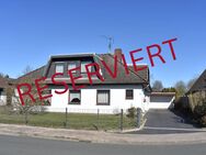 Großzügiges Zweifamilienhaus mit 2 abgeschlossenen Wohneinheiten, Doppelgarage und vielseitigen Nutzungsmöglichkeiten in ruhiger und zentraler Lage - Weyhe