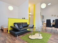 Helle, modern möblierte Wohnung mit Balkon in Zazenhausen - Stuttgart