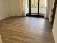 Geschmackvolle 2,5-Raum-Wohnung mit Balkon und Einbauküche in Oberursel (Taunus) - Oberursel (Taunus)