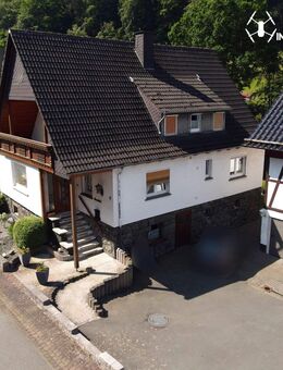 Einfamilienhaus mit Potenzial - vielseitig nutzbar und familienfreundlich gelegen in Bottendorf - Burgwald