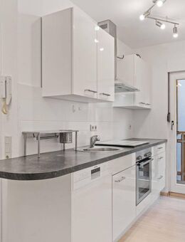 Neuer Preis- 3-ZKB-Wohnung in zentraler Lage - modernisiert & einzugbereit! - Niederkirchen (Deidesheim)