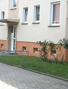 2 NETTOKALTMIETEN FREI! Renovierte, sonnige 3-Zimmer-Wohnung mit Balkon, 1. OG - Wittenberg (Lutherstadt)