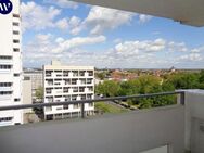 °°Herrliche Aussichten in der City°° renovierte, praktische 2 Zimmer + Balkon + Aufzug + Stellplatz - Braunschweig