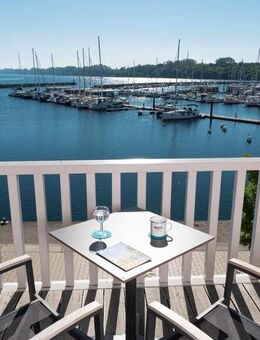 Attraktive frischrenovierte Ferienwohnung mit direktem Seeblick. - Boltenhagen (Ostseebad)