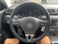 VW Passat Variant 1,6 TDI Comfortline BlueMotion Navigation Leder - Königsbrunn