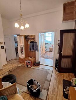 Großzügige 4-Zimmer-Erdgeschosswohnung in Ammendorf zu vermieten - Halle (Saale)