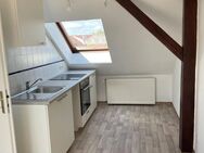 1 Zimmer im Dachgeschoss mit gemütlicher Schlafgelegenheit! - Dessau-Roßlau