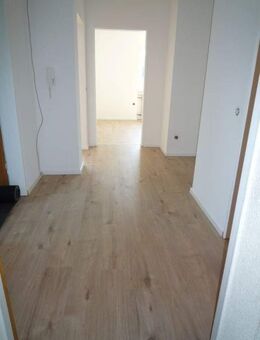 3-ZW neu saniert Wü-Lengfeld Ort, schöne Aufteilung, Balkon, Gartenbenutzung - Würzburg