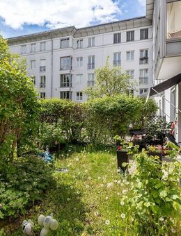 HEGERICH: Gemütliche 2-Zimmer-Wohnung mit Blick ins Grüne in Top-Lage am Olympiapark - München