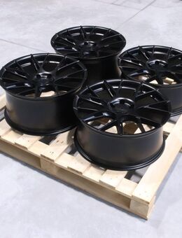 Set-JR#158 – Japan Racing JR42 Felgenset - Neuhaus (Inn)