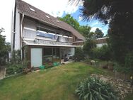 Zweifamilienhauses in Hannover-Bemerode, mit Wintergarten, Garage - Hannover